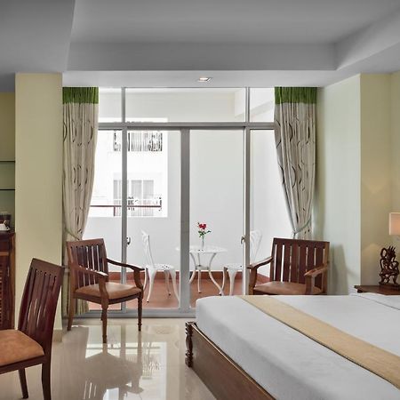Green Palace Hotel Пном Пен Екстериор снимка