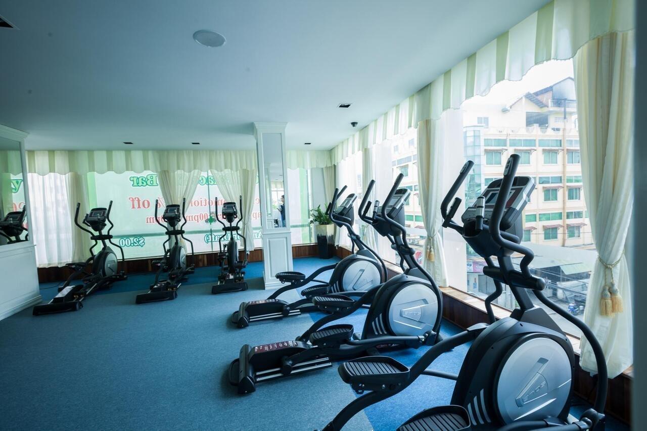 Green Palace Hotel Пном Пен Екстериор снимка