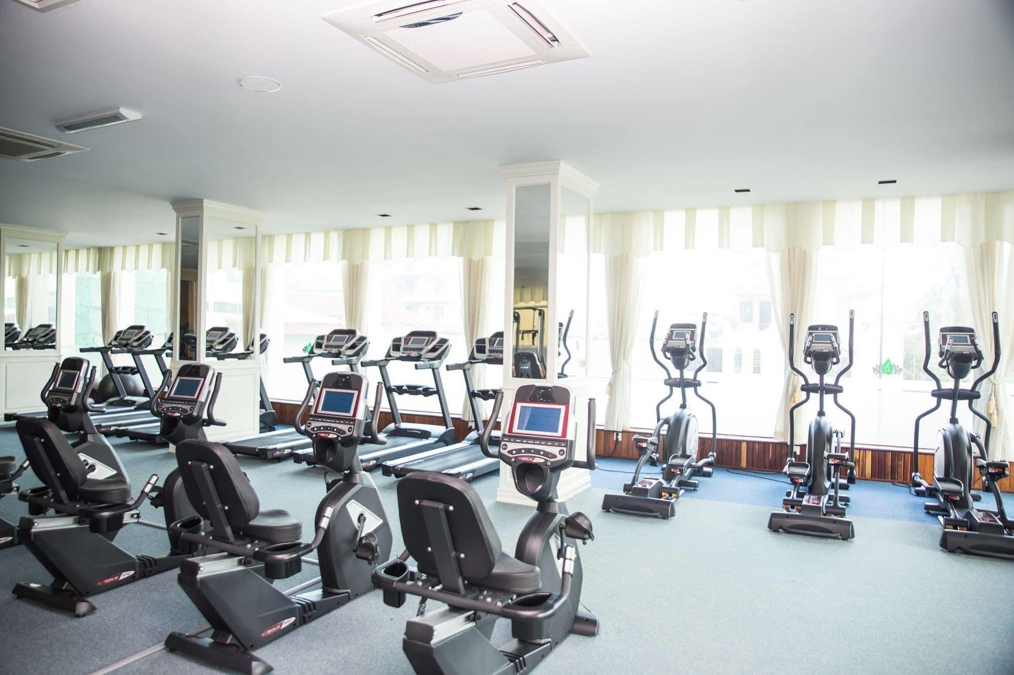 Green Palace Hotel Пном Пен Екстериор снимка