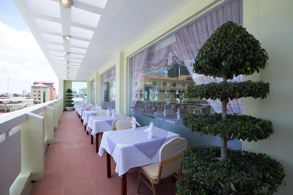 Green Palace Hotel Пном Пен Екстериор снимка