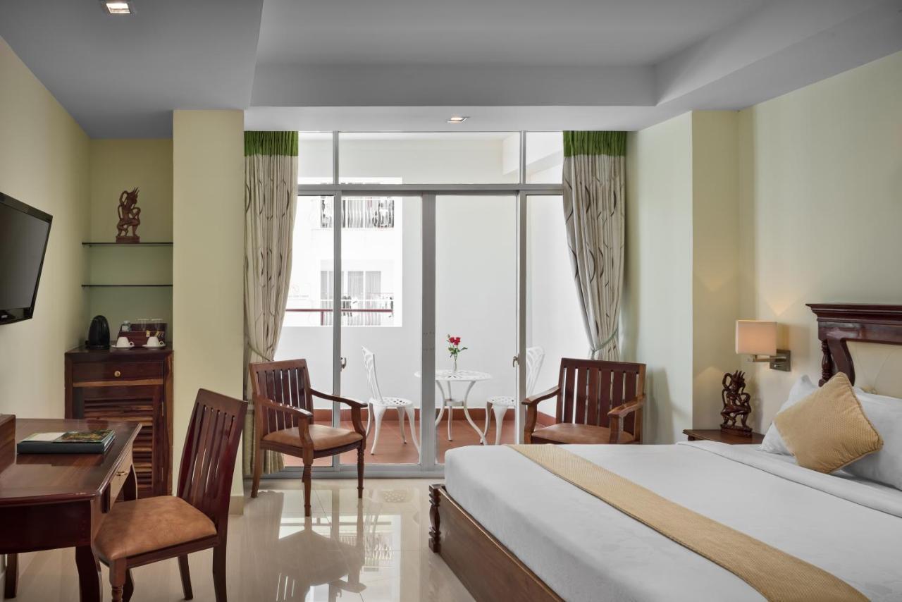 Green Palace Hotel Пном Пен Екстериор снимка