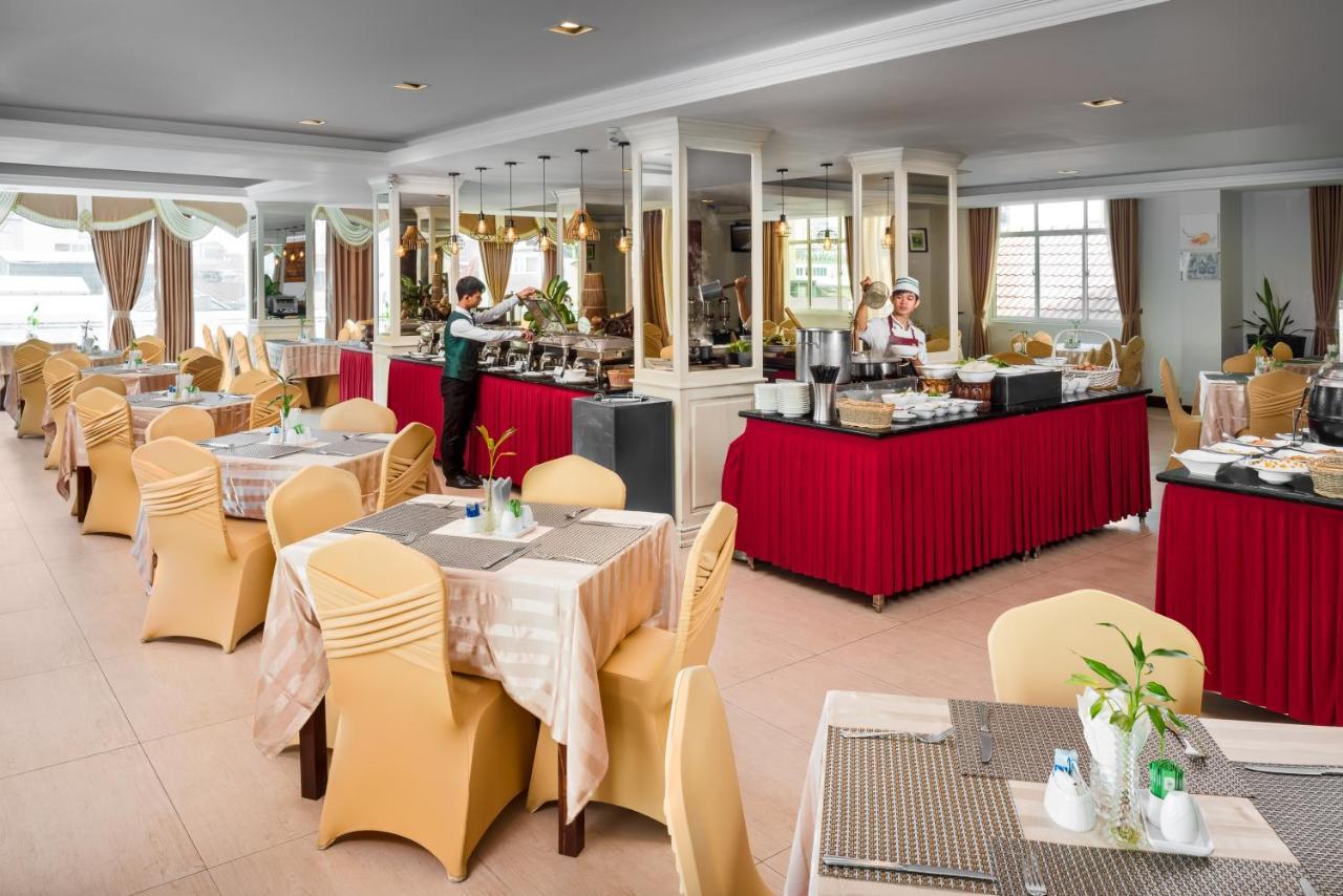 Green Palace Hotel Пном Пен Екстериор снимка