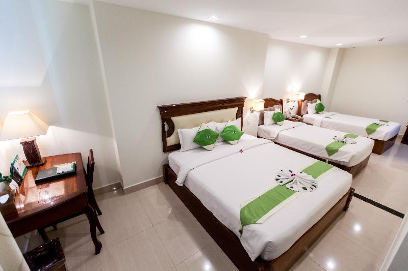Green Palace Hotel Пном Пен Екстериор снимка