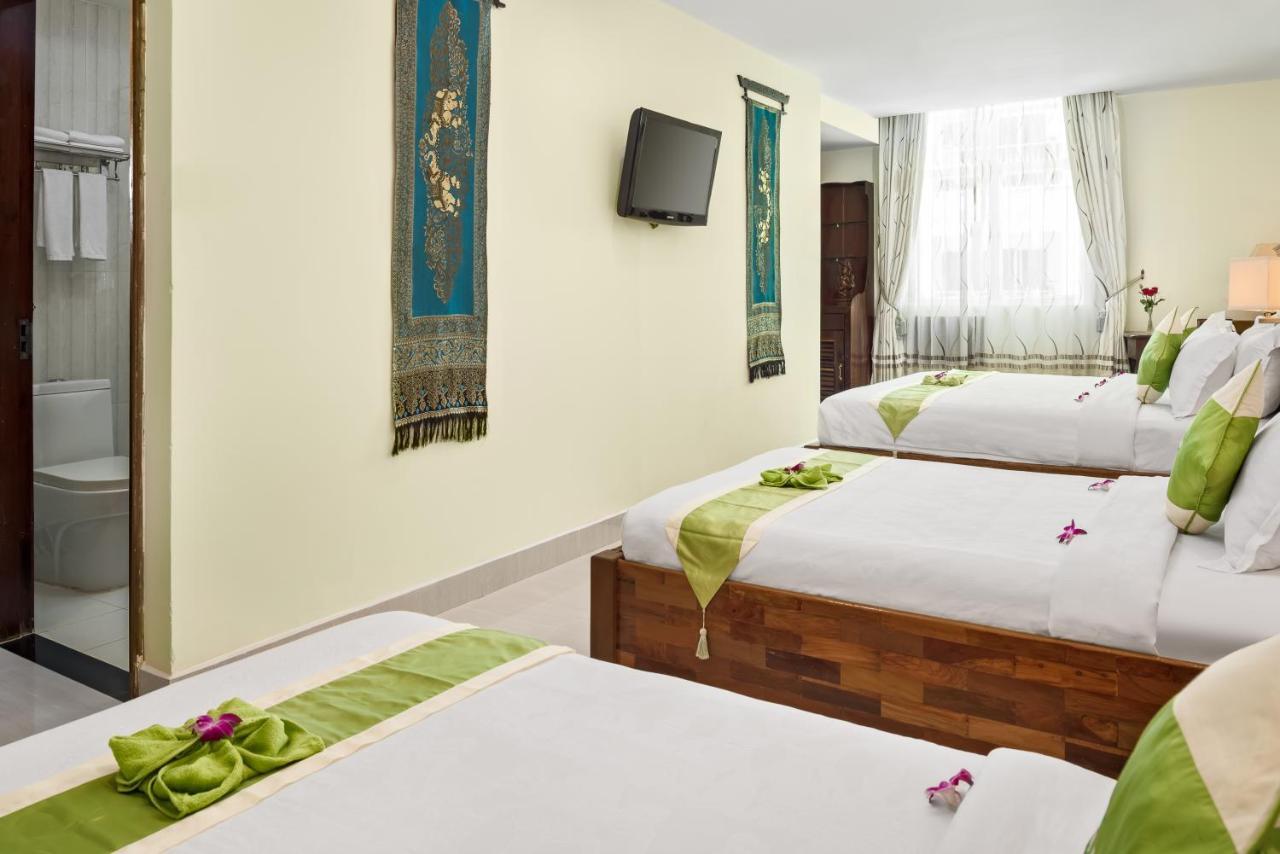 Green Palace Hotel Пном Пен Екстериор снимка